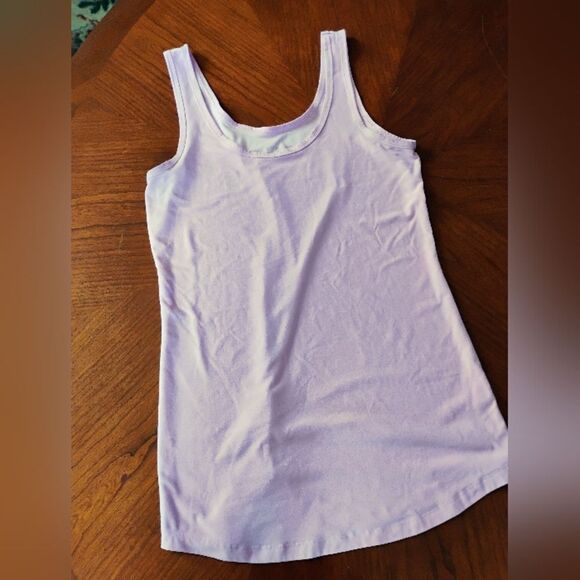 Lavender Sleeveless Women's Top - Picture 1 of 4